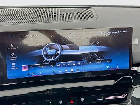 Used 2025 BMW 530i 530i w/ M Sport Package image 14