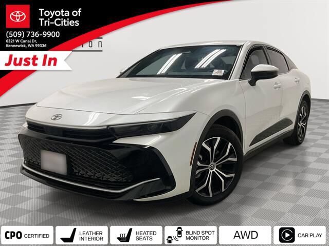 Used 2025 Toyota Crown AWD/4WD image 1