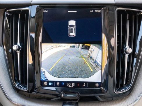 Used 2023 Volvo XC60 B5 Plus w/ Climate Package image 20