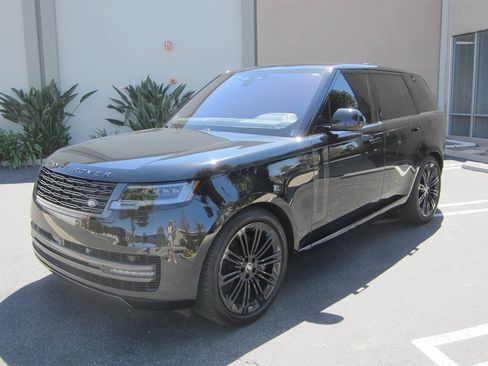 Used 2023 Land Rover Range Rover SE AWD/4WD image 7