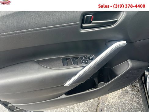Certified 2026 Toyota Corolla Cross LE w/ Moonroof Package AWD/4WD image 13
