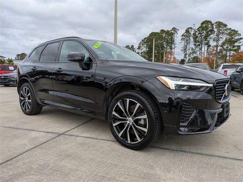 Used 2024 Volvo XC60 B5 Plus image 2