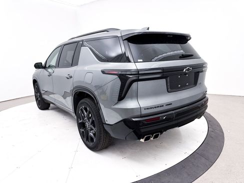 Used 2024 Chevrolet Traverse RS w/ LPO, Floor Liner Package AWD/4WD image 17