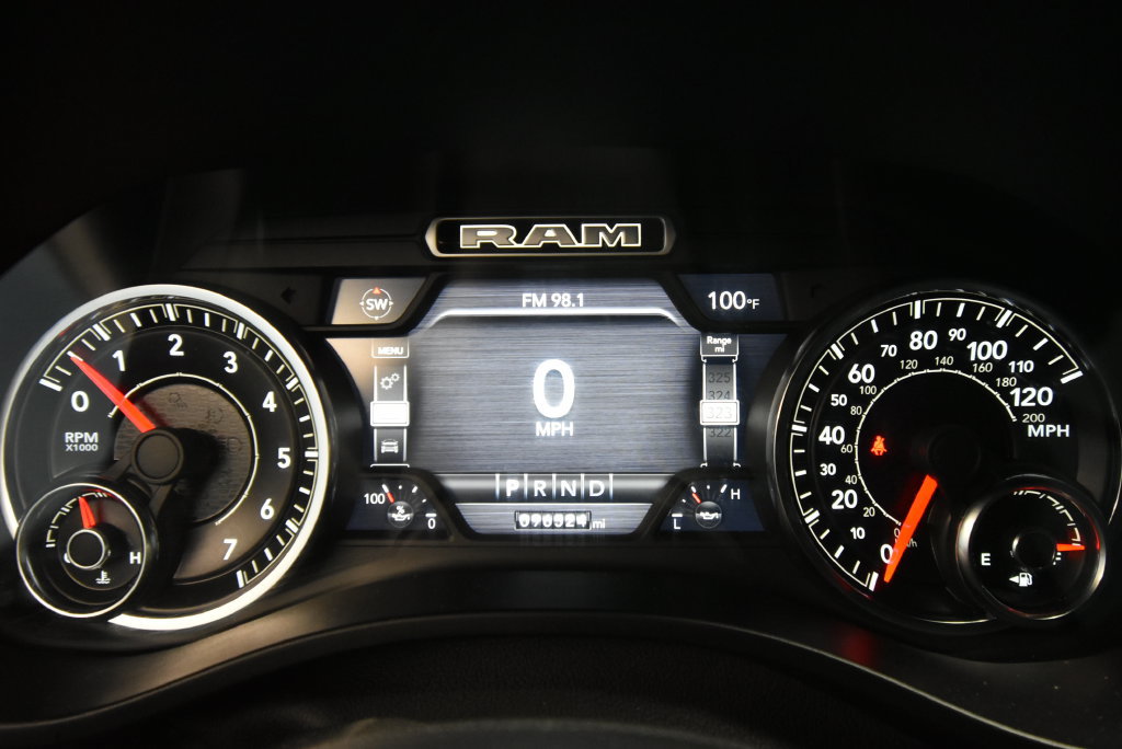 Used 2019 RAM 1500 Big Horn AWD/4WD image 9