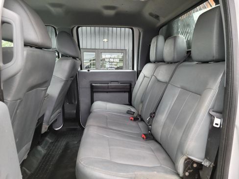 Used 2016 Ford F550 4x4 Crew Cab Super Duty image 14