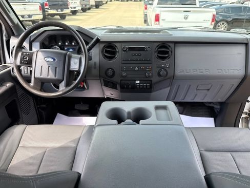 Used 2015 Ford F250 XL w/ Power Equipment Group AWD/4WD image 36