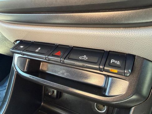 Used 2020 Chevrolet Colorado W/T w/ WT Convenience Package image 34