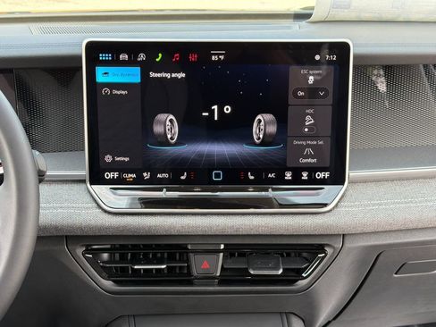New 2026 Volkswagen Tiguan S AWD/4WD image 10