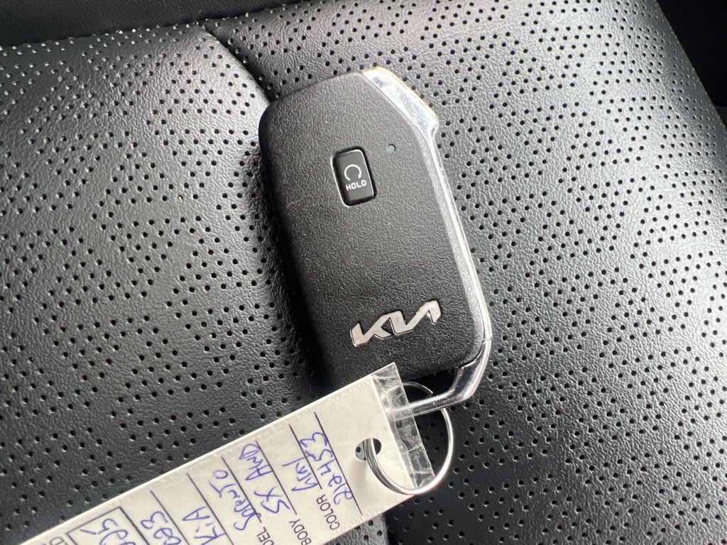 Certified 2023 Kia Sorento SX AWD/4WD image 27