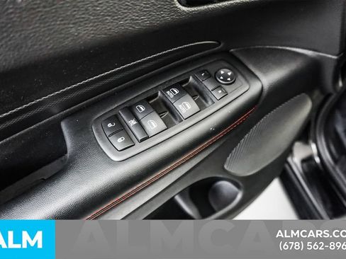 Used 2025 Dodge Durango GT RWD image 51