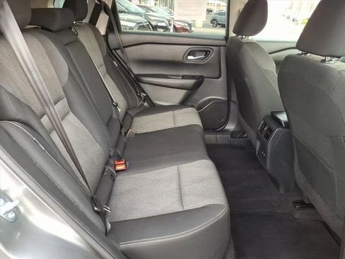 Used 2025 Nissan Rogue SV image 16