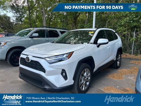 Used 2023 Toyota RAV4 XLE Premium image 1