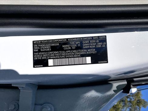 Used 2025 Volvo XC90 B6 Ultra w/ Protection Package image 32