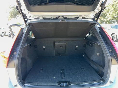 Used 2021 Volvo XC40 T5 R-Design w/ Protection Package Premier image 21