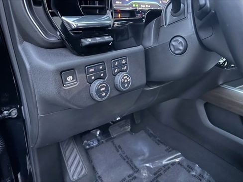 Used 2025 Chevrolet Silverado 1500 High Country w/ Midnight Edition image 71