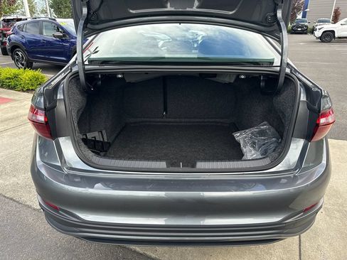 Used 2025 Volkswagen Jetta Sport FWD image 25