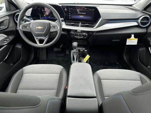 New 2025 Chevrolet Trax LT w/ Driver Confidence Package image 13