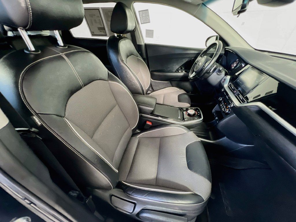 Used 2020 Kia Niro EX FWD image 27