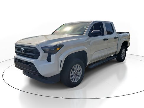 Certified 2024 Toyota Tacoma SR image 3