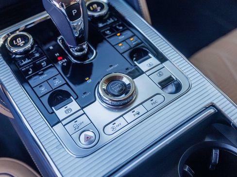 Certified 2023 Bentley Flying Spur W12 AWD/4WD image 43