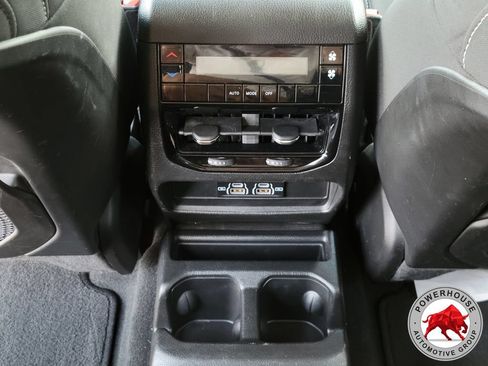 Used 2023 Jeep Grand Cherokee L Laredo AWD/4WD image 18