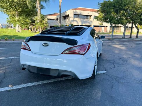 Used 2015 Hyundai Genesis 3.8 RWD image 21