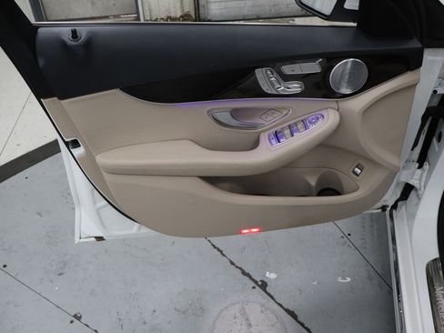 Used 2021 Mercedes-Benz C 300 Sedan image 14
