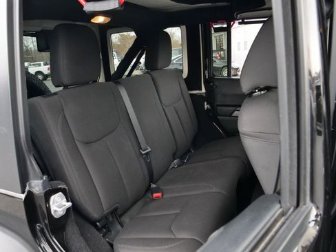 Used 2017 Jeep Wrangler Unlimited Sport w/ Quick Order Package 24S image 38