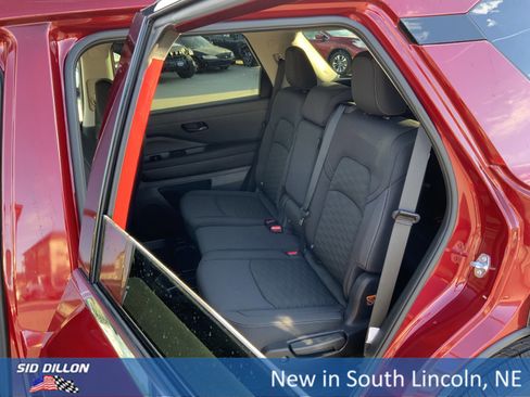 New 2026 Nissan Pathfinder SV image 10