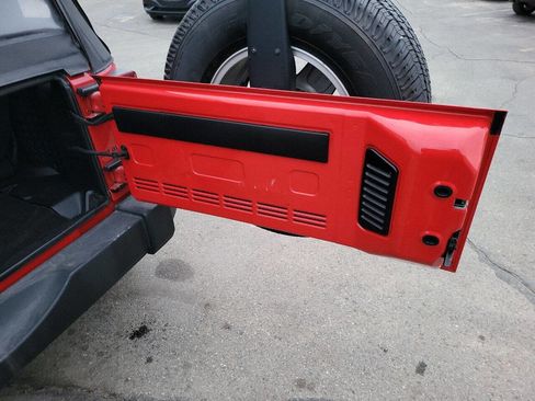 Used 2014 Jeep Wrangler Sport w/ Quick Order Package 24S image 21