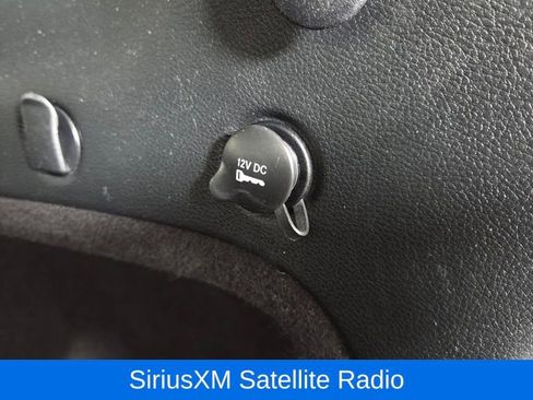 Used 2019 Jeep Grand Cherokee Laredo image 13