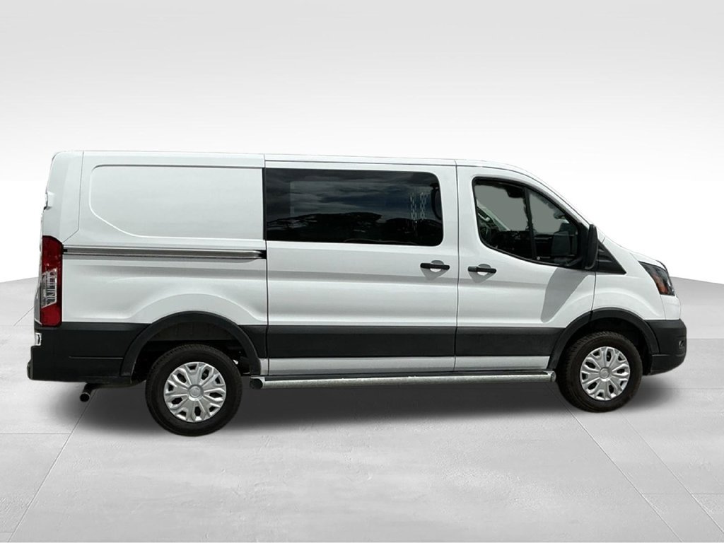 Certified 2025 Ford Transit 250 Low Roof w/ Exterior Upgrade Package RWD image 4