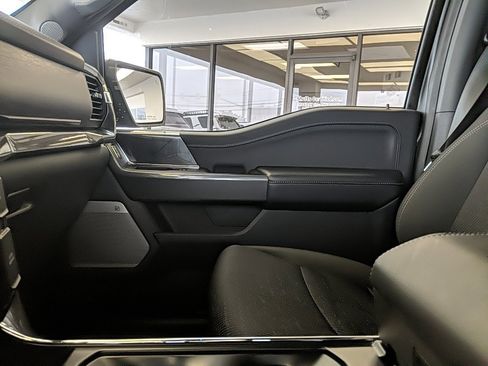 Certified 2022 Ford F150 XLT w/ Equipment Group 302A High image 23