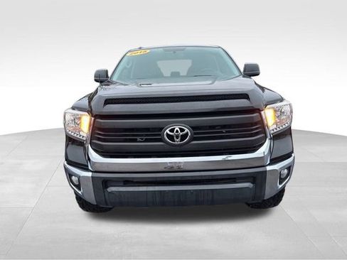 Used 2015 Toyota Tundra SR5 image 2