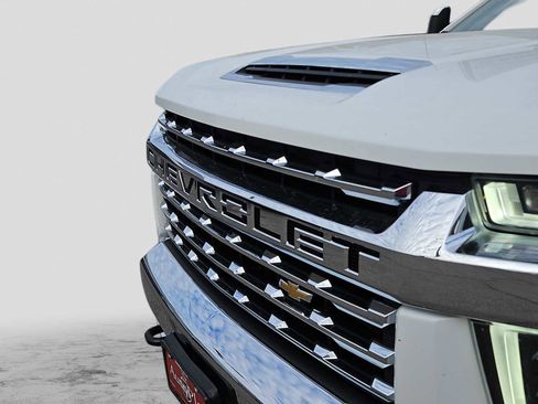 Used 2021 Chevrolet Silverado 2500 LTZ image 13