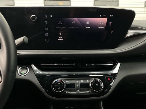 Used 2025 Buick Envista Sport Touring image 24