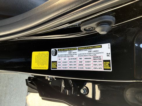 Used 2025 Toyota RAV4 XLE w/ Convenience Package image 35