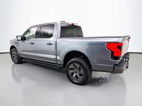 Used 2024 Ford F150 Lightning XLT AWD/4WD image 5