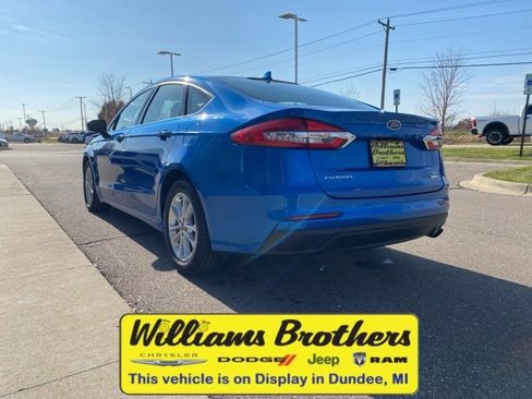 Used 2020 Ford Fusion SE image 6
