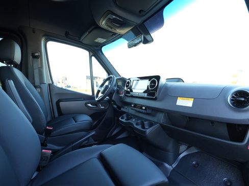 New 2026 Mercedes-Benz Sprinter 2500 image 39