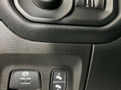 Certified 2021 RAM 1500 Laramie image 22