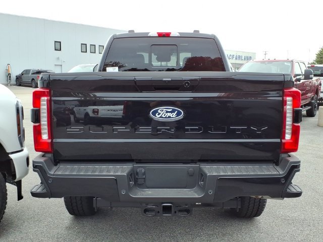 New 2027 Ford F350 Lariat w/ Black Appearance Package AWD/4WD image 4