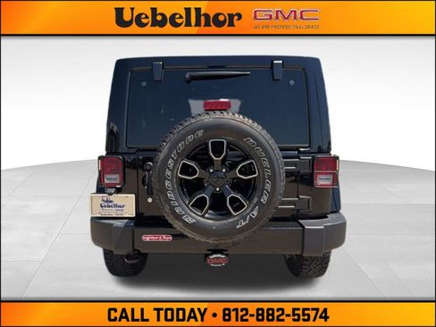 Used 2017 Jeep Wrangler Unlimited Sahara AWD/4WD image 8