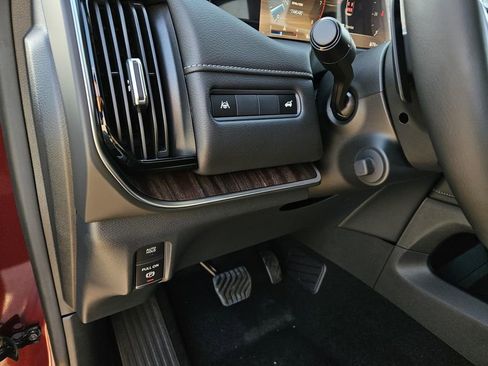 New 2026 Nissan Armada SL w/ Captain's Chari Seat Package RWD image 15