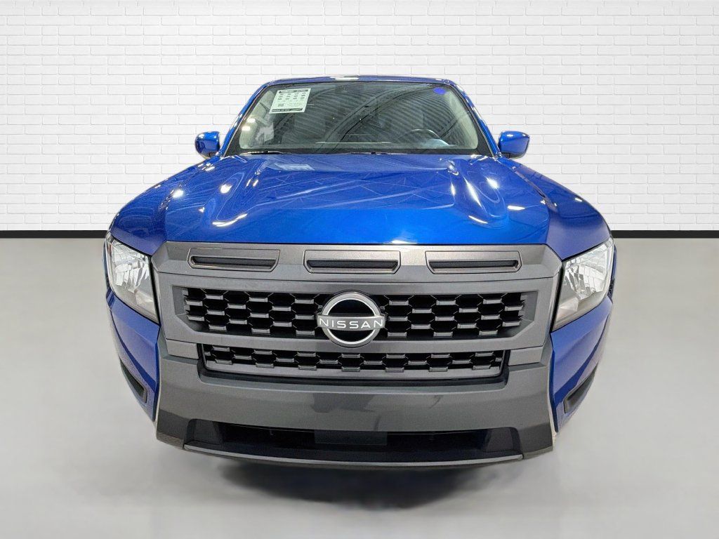 Used 2025 Nissan Frontier SV w/ SV Convenience Package RWD image 2