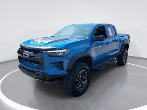 Used 2024 Chevrolet Colorado ZR2 w/ Technology Package AWD/4WD image 1