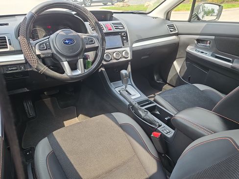 Used 2016 Subaru Crosstrek 2.0i Premium AWD/4WD image 3