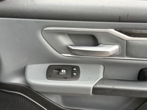 Used 2022 RAM 1500 Big Horn RWD image 40