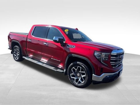 Used 2024 GMC Sierra 1500 SLT w/ SLT Premium Plus Package AWD/4WD image 9