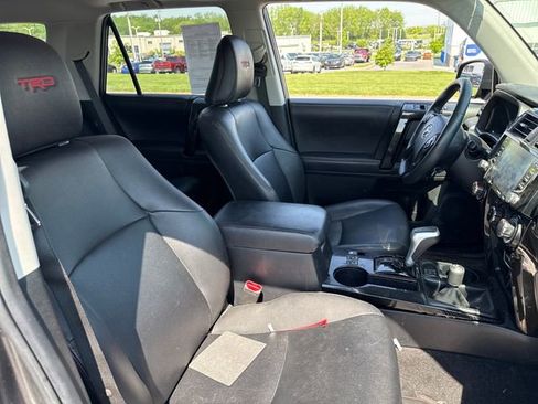 Used 2021 Toyota 4Runner TRD Off-Road Premium w/ Moonroof Package AWD/4WD image 13
